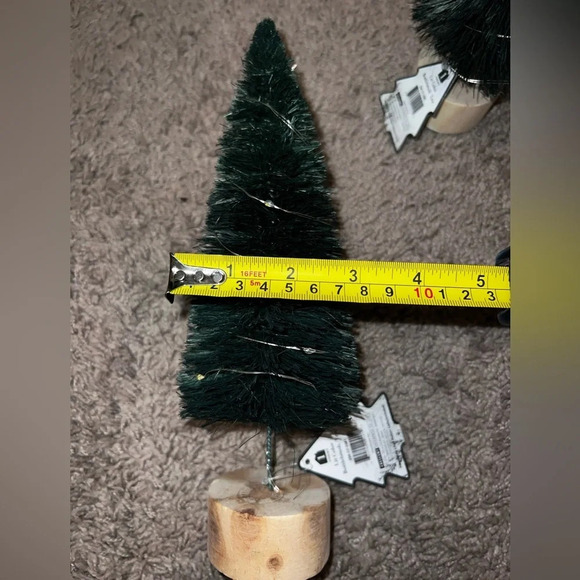 NWT 2 Lit Bottle Brush Christmas Trees - Picture 3 of 6